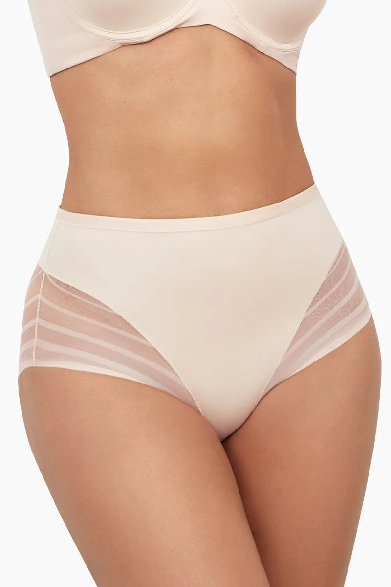 CUR 1900 Panty de control crema